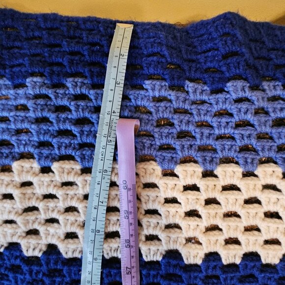 Crochet, lace pattern, large afghan/throw/wrap/blanket, handmade, blues & cream - Picture 6 of 10